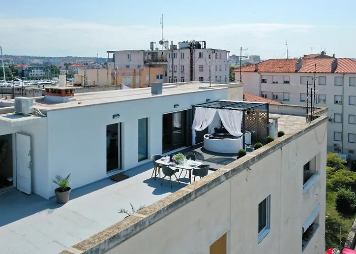 Stunning Sea View Apartment